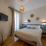 Galega Alojamento de Acomodação e Pequeno-almoço Silveira (Lisbon)