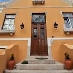 Galega לינה וארוחת בוקר 4*