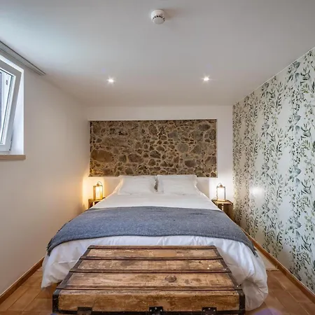 Alojamento de Acomodação e Pequeno-almoço Galega 4*