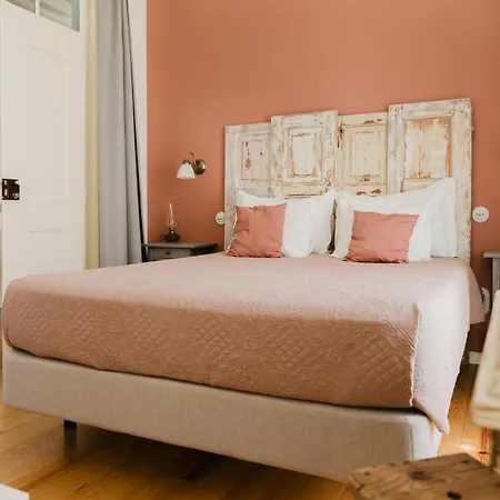Alojamento de Acomodação e Pequeno-almoço Galega 3*